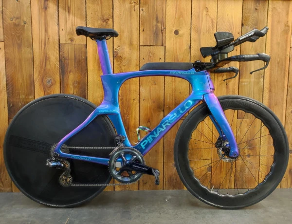 Pinarello Bolide TR      https://www.troc-velo.com/fr-fr/annonce/pinarello-bolide-tr-taille-l-3944757